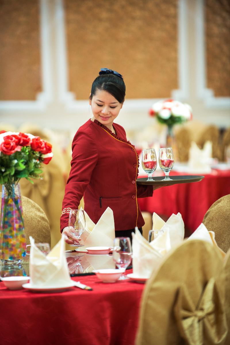 Vienna Hotel Guangzhou Airport Экстерьер фото