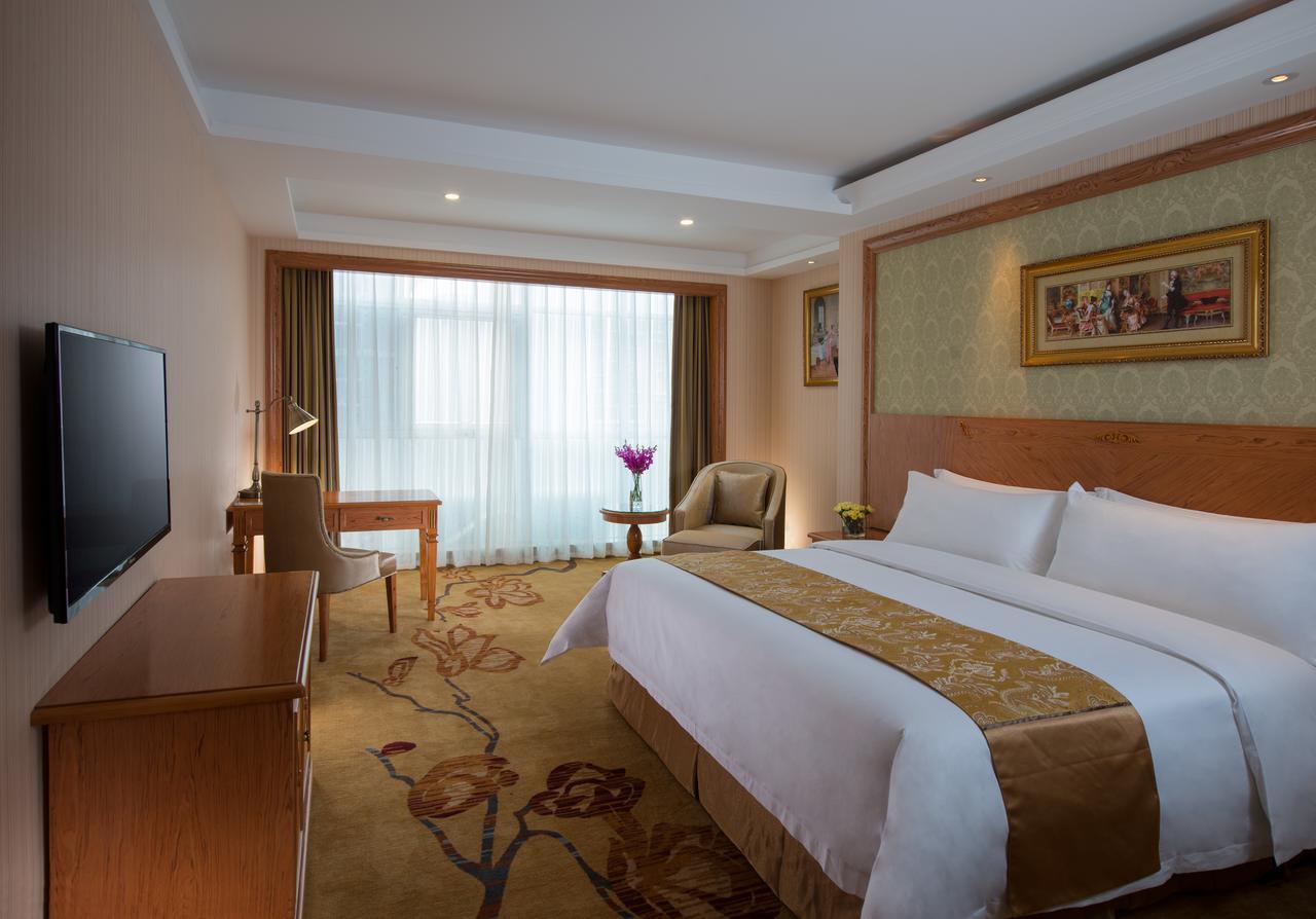 Vienna Hotel Guangzhou Airport Экстерьер фото