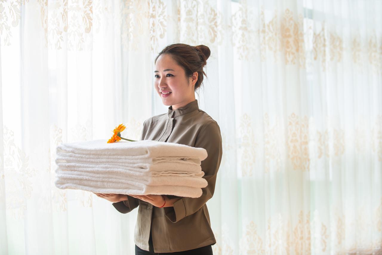 Vienna Hotel Guangzhou Airport Экстерьер фото